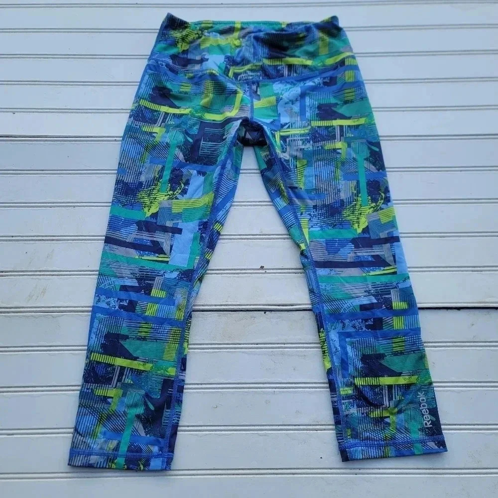 Reebok Women's Cross Fit Womens Capri Leggings Green Blue Geo Print XS